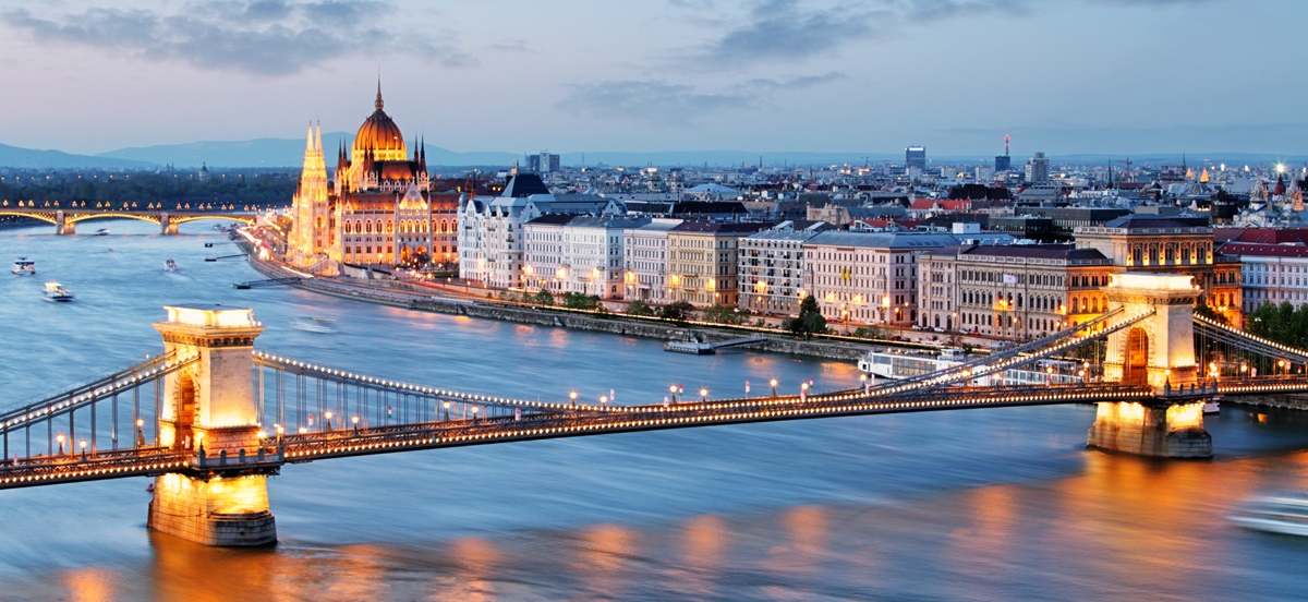 Obtain Citizenship by Descent in Hungary
